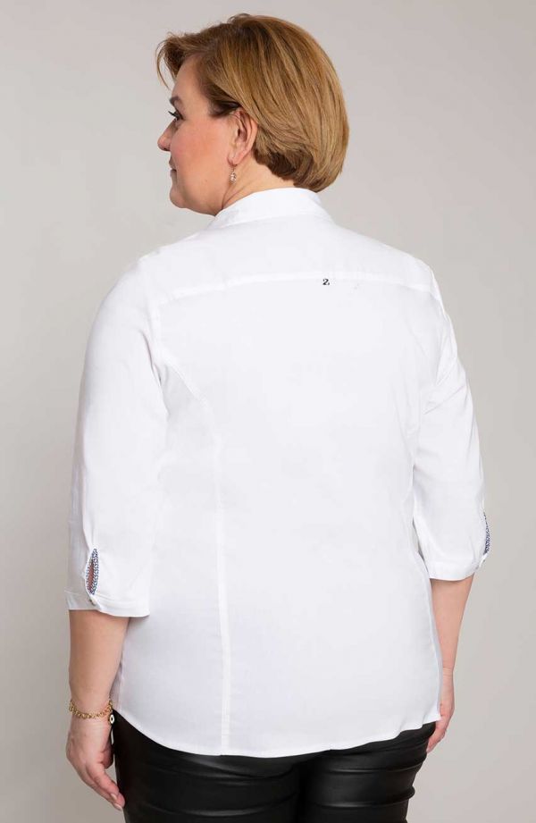 Balti marškinėliai 3/4 rankovėmis su stačiakampiais