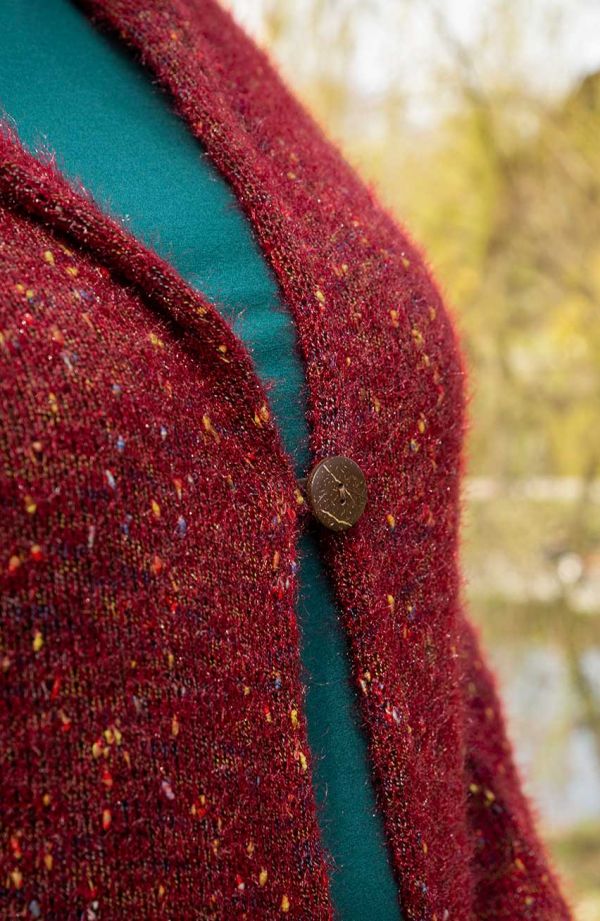 Ilgas džemperis su gobtuvu bordo spalvos melanžu