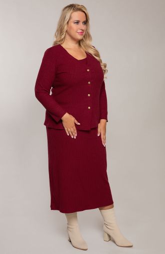 Bordo spalvos briaunota megztinė suknelė