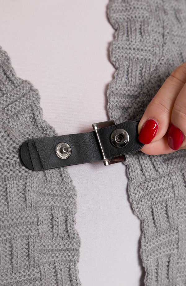 Šiltas pilkas megztinis