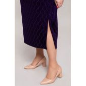  Veliūrinė violetinė suknelė su sege