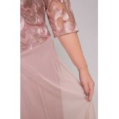 Proginė rožinė suknelė su atlasiniais nėriniais