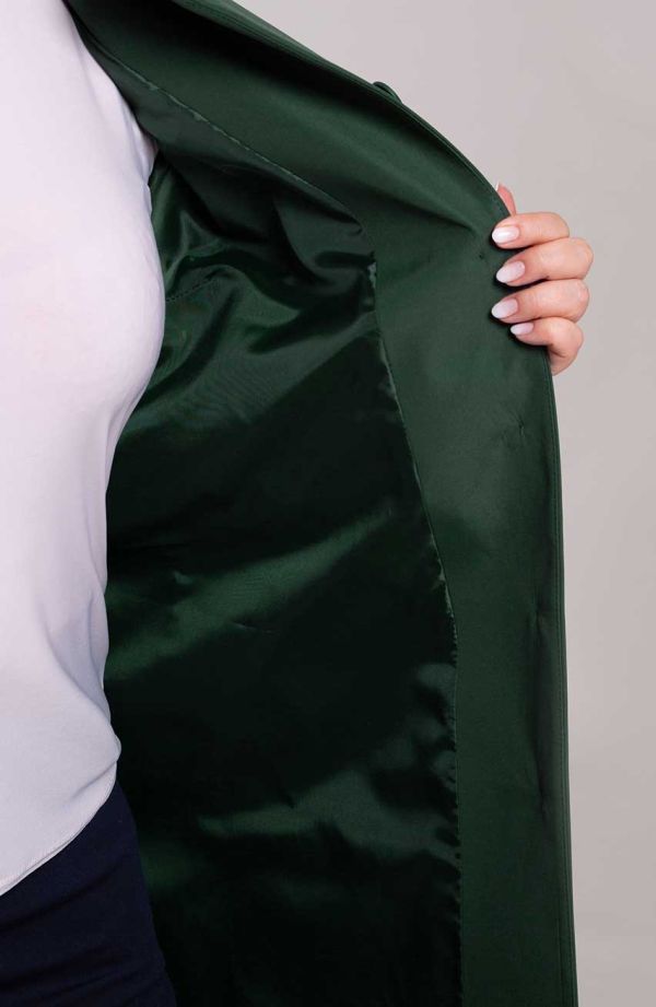 Elegantiškas žalias paltas