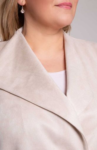 Smėlio spalvos paltas su kišenėmis