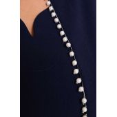 Tamsiai mėlynas rinkinys su dekoratyviniais perlais