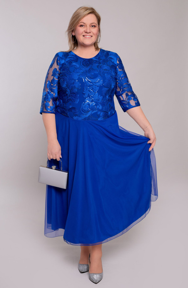 Rugiagėlių mėlynos spalvos suknelė su atlasiniais nėriniais