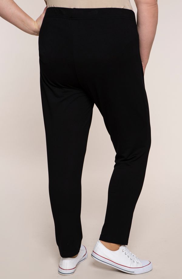Czarne spodnie dresowe z wiskozy
