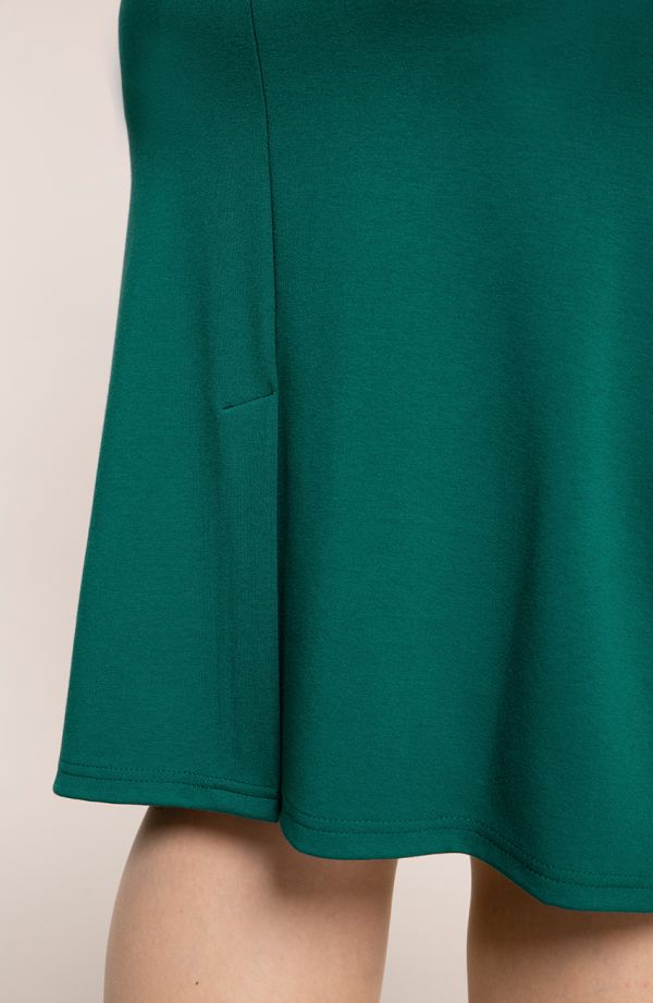 Žalios spalvos klasikinis tiesus sijonas