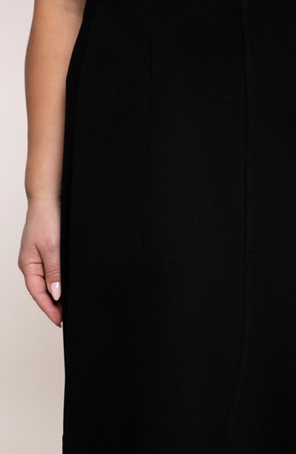 Juodas undinės sijonas su susiuvimu