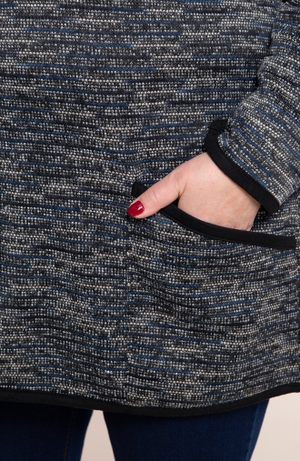 Tamsiai mėlynas megztinis