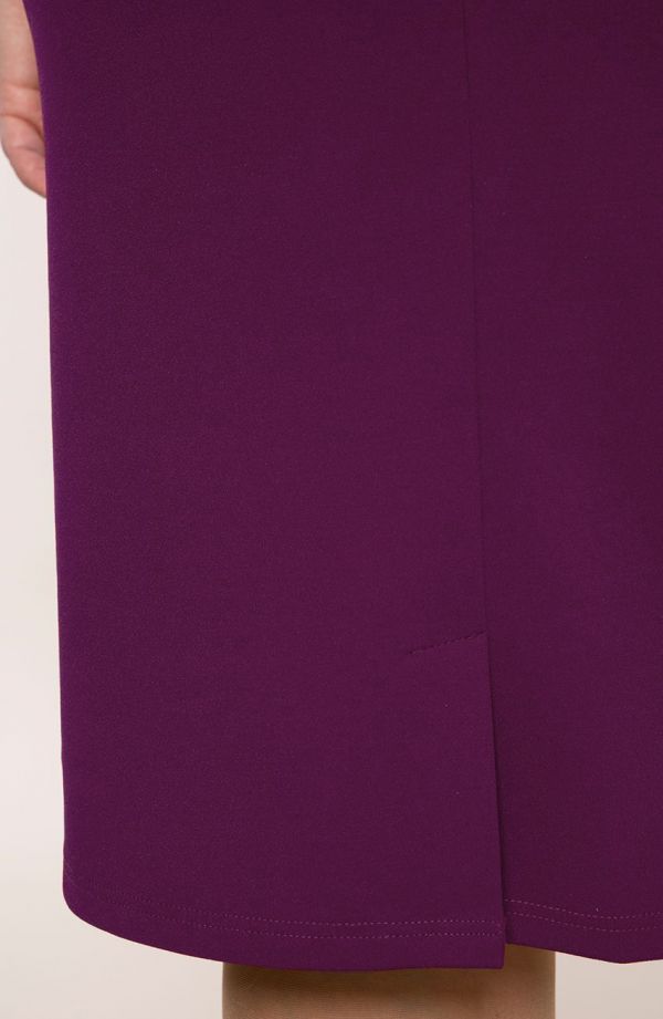Violetinė suknelė su nėriniuota palaidine